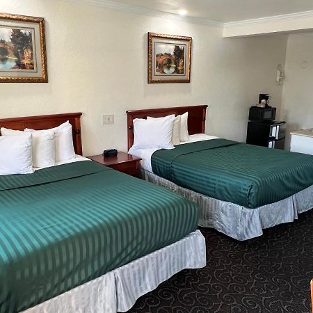 Americas Best Value Inn Hanford Exterior photo