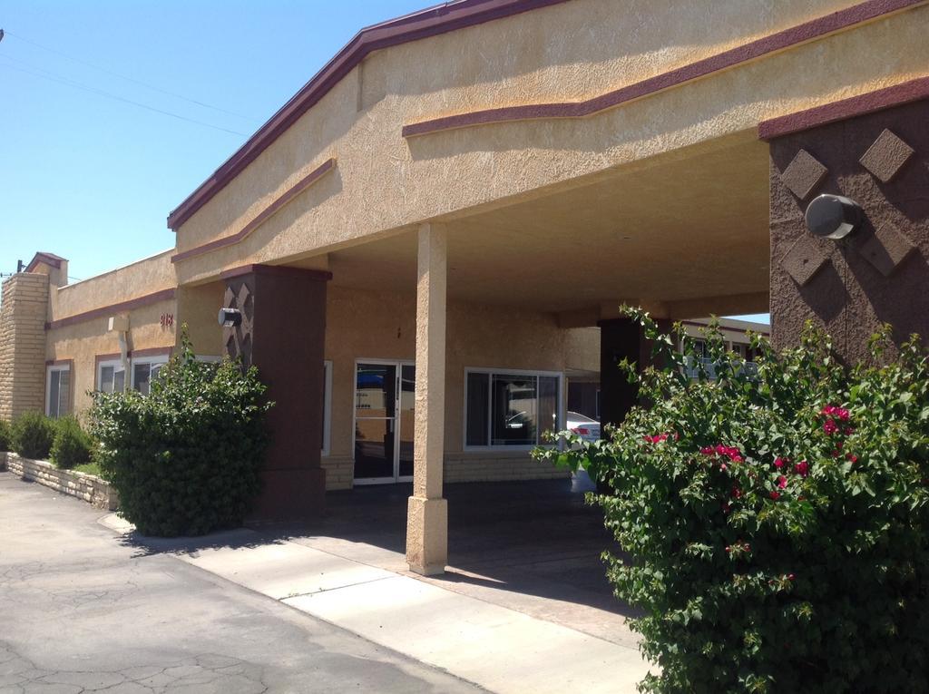 Americas Best Value Inn Hanford Exterior photo