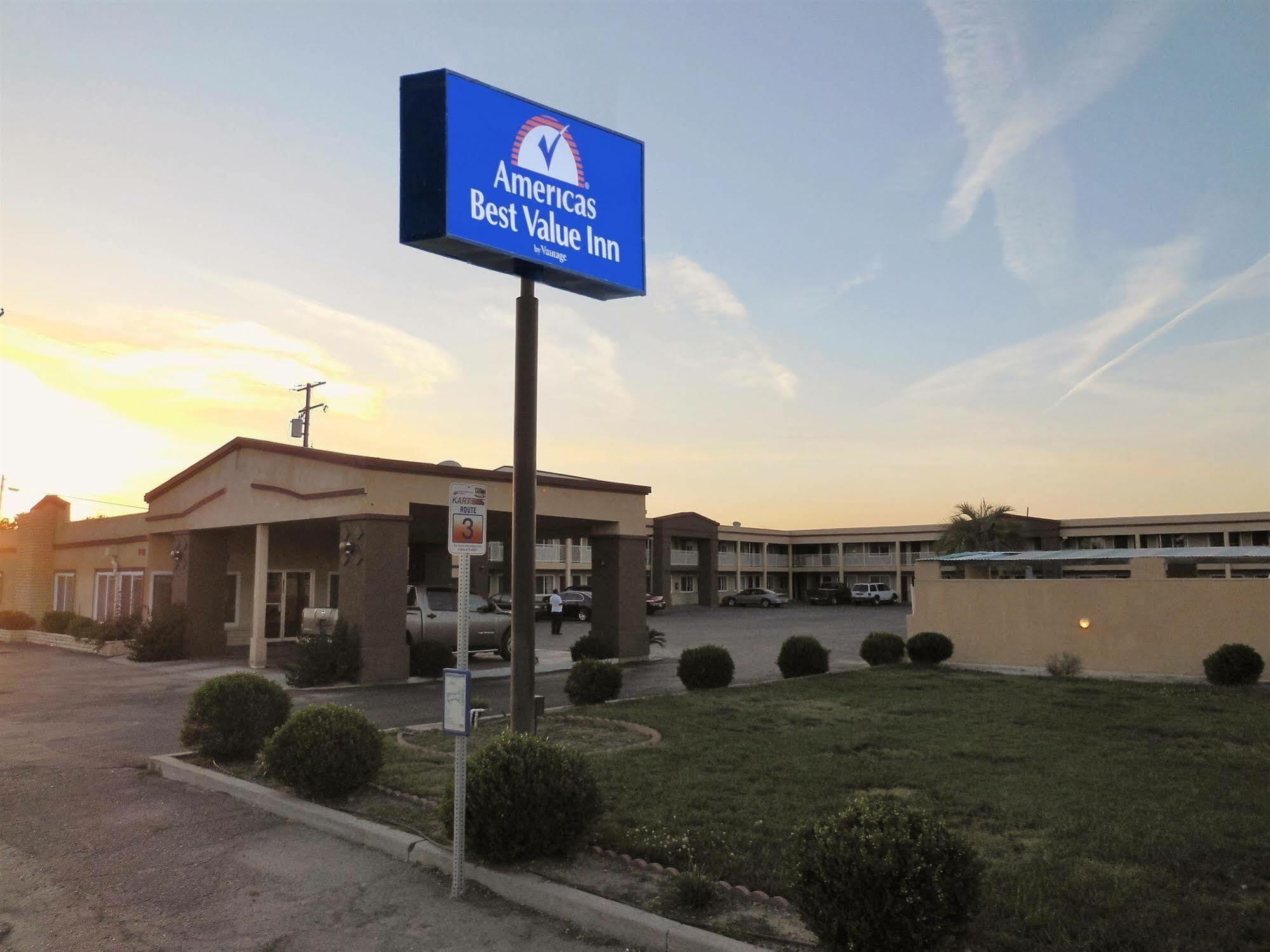 Americas Best Value Inn Hanford Exterior photo